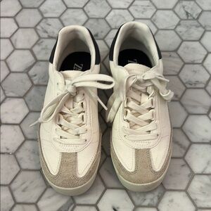 Zara Cream and Black Casual Sneakers